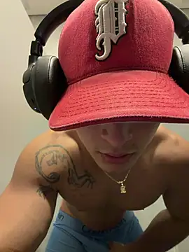 Horny_nick19's Live XXX Chat
