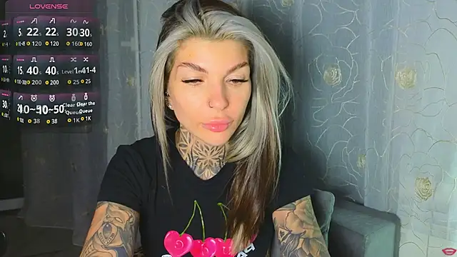 tattooedBabyy Chat XXX in diretta