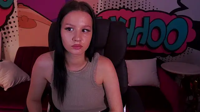 Show modela MissSonyaShy na web-kameri