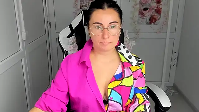 ChloeVibee's Live XXX Chat