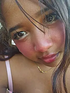 Pretty_karol XXX чат на живо