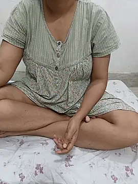 mumbairubyrose's Live XXX Chat