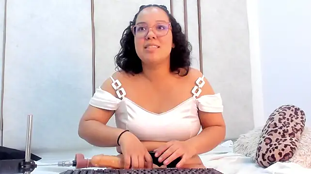 nicolleary's Live XXX Chat