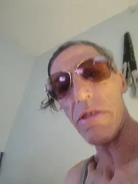 הופעת וובקאם של Taylorsexbot