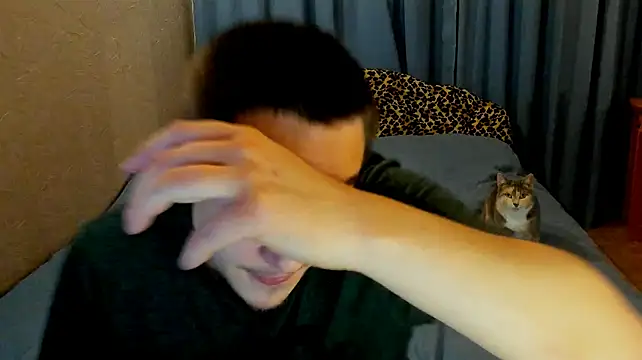 Bear_Beer130 – webcam-show