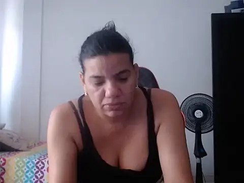 Adriana_0312 – Live XXX-chat