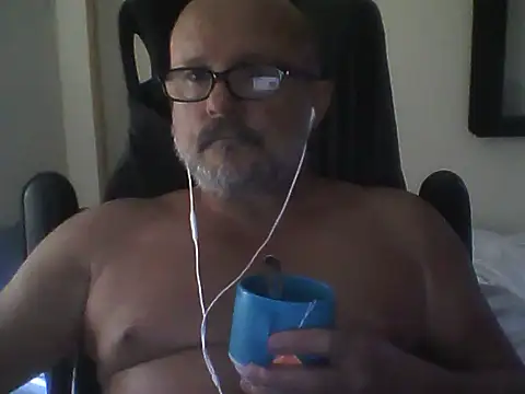 desubikao62 Show in webcam