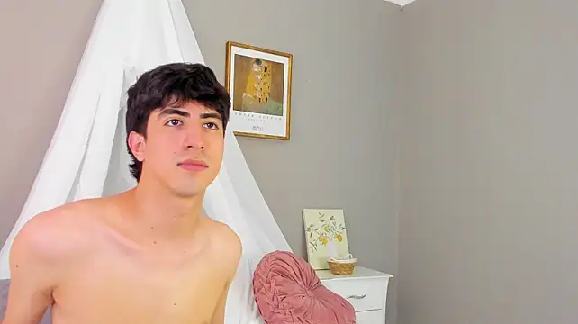 Онлайн чат XXX Tanjiro_Azui