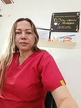 _Dentist-Madisson_04's Live XXX Chat
