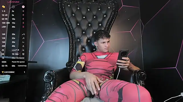Chat XXX ao vivo de Axel_Romanov