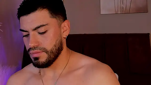 Alexander_Diazz Adlı Modelin Canlı XXX Sohbeti
