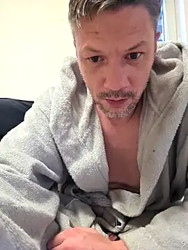 tomek84 现场XXX聊天