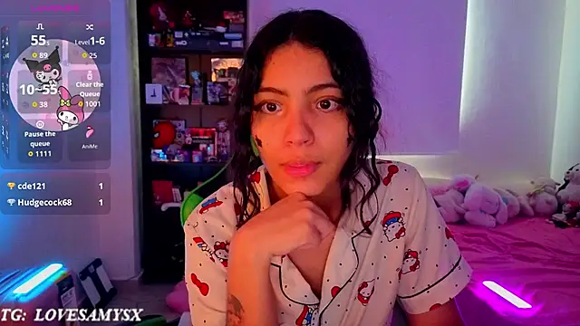Chat XXX en directo de Lovelyamyy