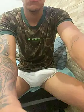 Webkamerová show militardot22