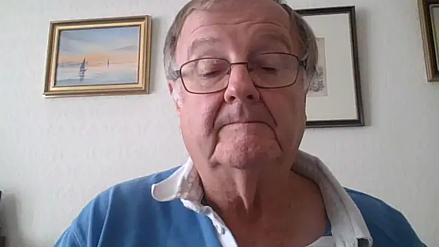 llew88: διαδικτυακό σόου στην κάμερα