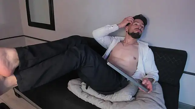 Chat +18 de Liam_ashford ao vivo