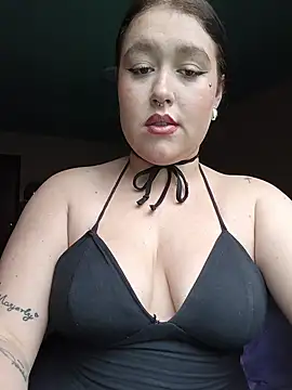 Chat XXX en directo de Fiery_Mia