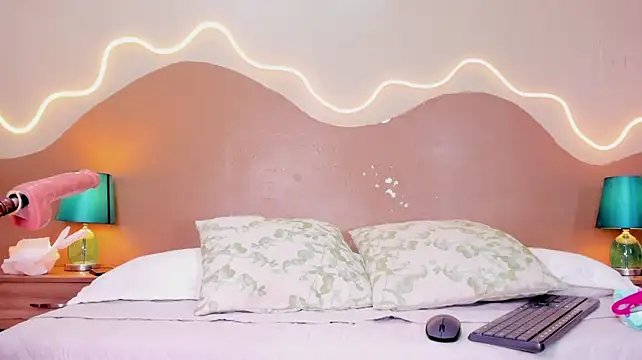 ValeryTrans_ Live XXX-chat