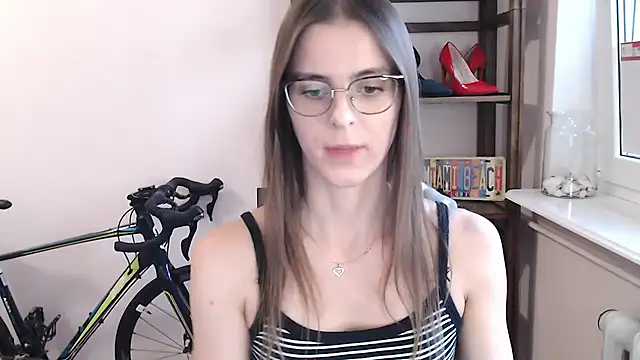 love_megi élő XXX-chatje