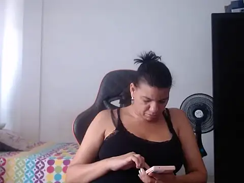 Adriana_0312 – Naživo XXX chat