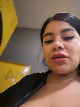 Chat XXX ao vivo de Issane_Peru