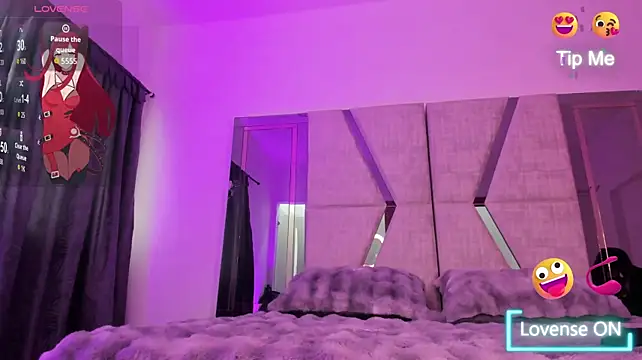 XXX chat uživo modela CarolineFyre