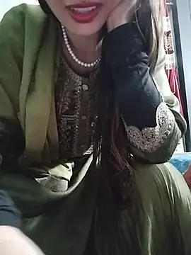 Noor_Darliing Adlı Modelin Canlı XXX Sohbeti