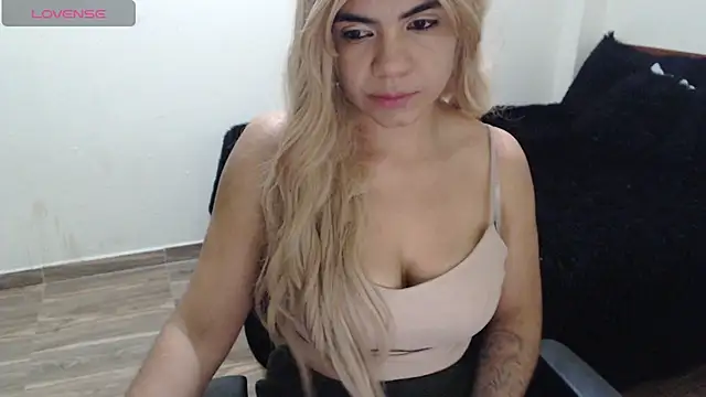 XXX chat uživo modela ruby_sky69
