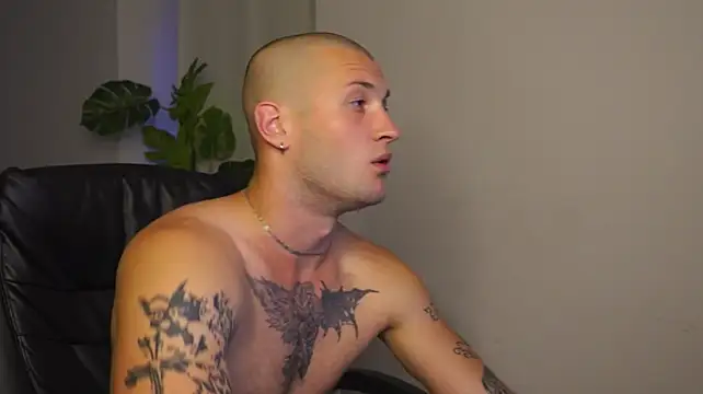 Show modela Igor_Wilde na web-kameri