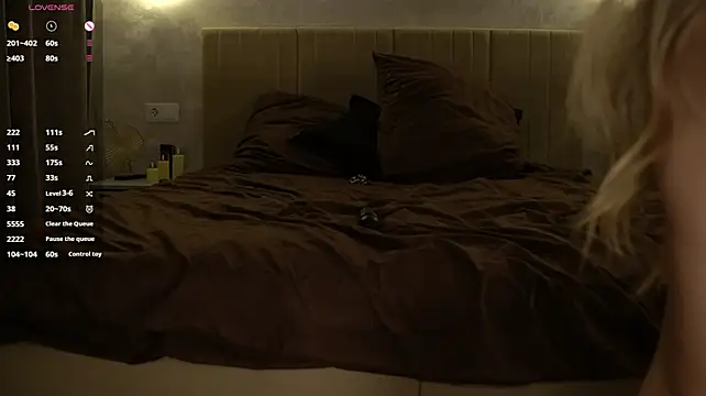 Chat +18 de RaiArgand ao vivo