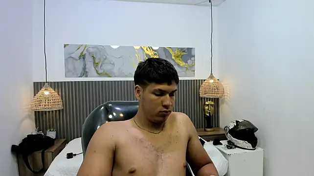 AlessandroFranco Live XXX-Chat