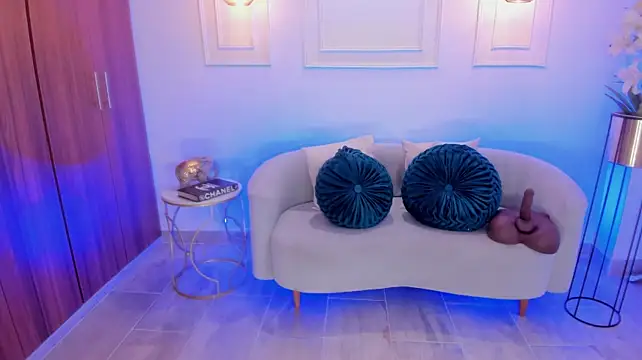 Shantaall_ XXX чат на живо