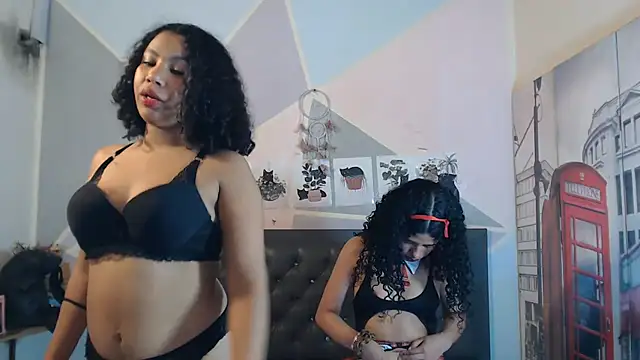 Adut_Akech Adlı Modelin Canlı XXX Sohbeti