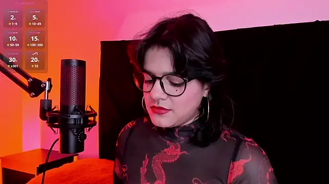 Chat +18 de Valeriekay__ ao vivo