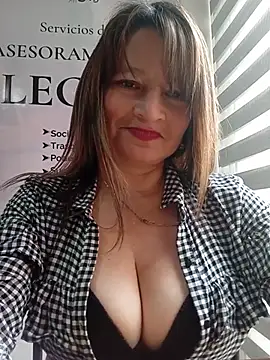 دردشة KAREN--03 الجنسية المباشرة
