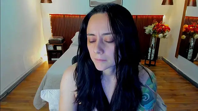 צ'אט XXX בשידור חי של KatherineBond