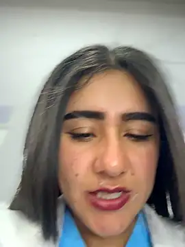 צ'אט XXX בשידור חי של CAROLINE__07