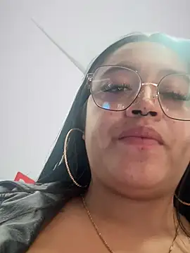 Mia_Risky-1's Webcam Show