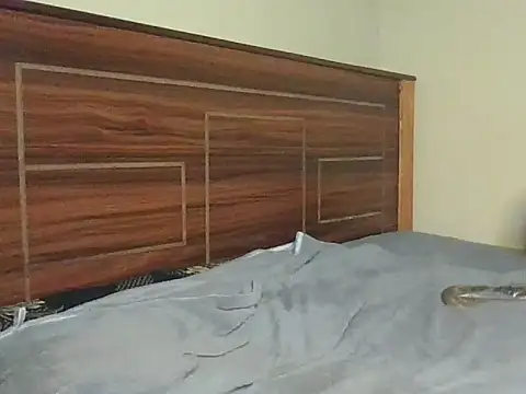 צ'אט XXX בשידור חי של sexycutiey