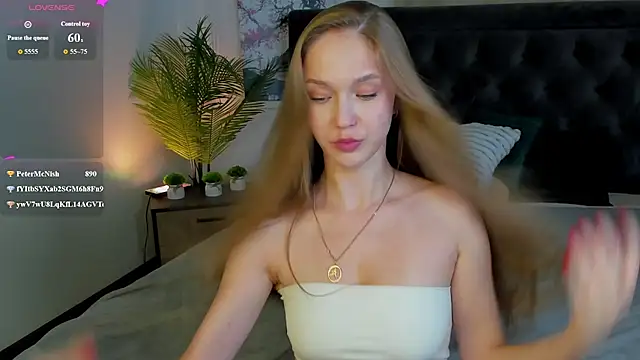 rina-balle Chat XXX in diretta