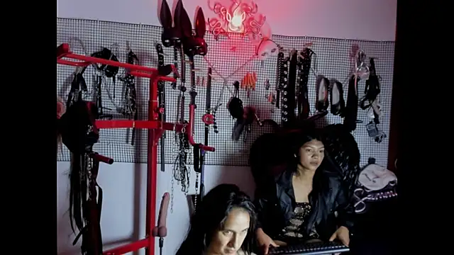 Chat XXX en directo de Evil_sammy
