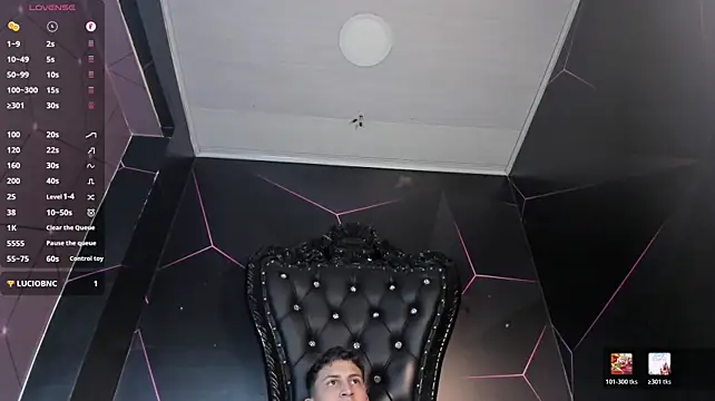 Axel_Romanov Pertunjukan Webcam