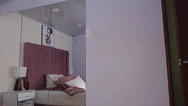 AriannaAdames Webcam Show
