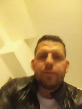 andresremo2007's Webcam Show