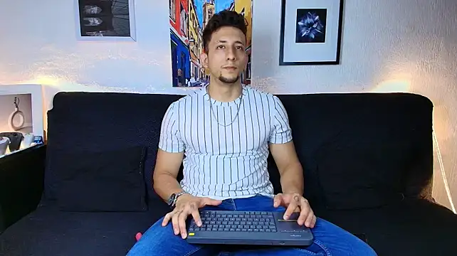SR_EMILIOCUM Show Webcam