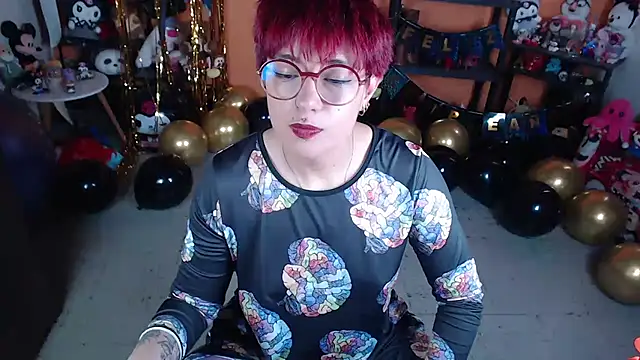 MissMiia2 Live XXX-chat