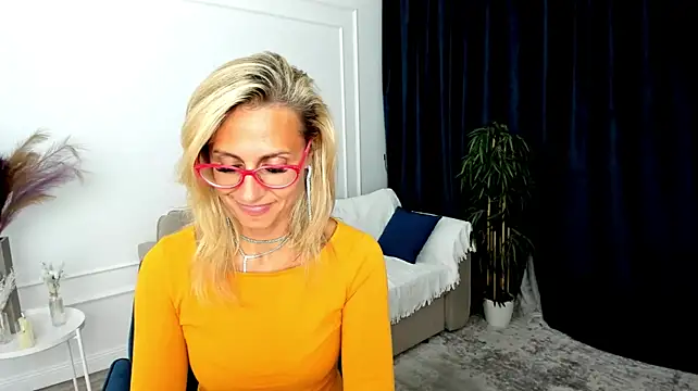 MuseOfStage's Live XXX Chat
