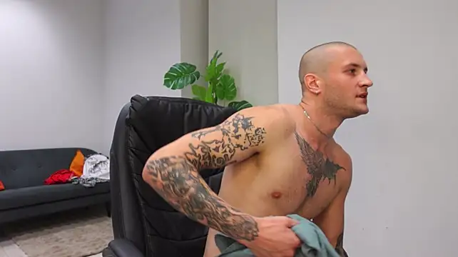 Igor_Wilde লাইভ XXX চ্যাট