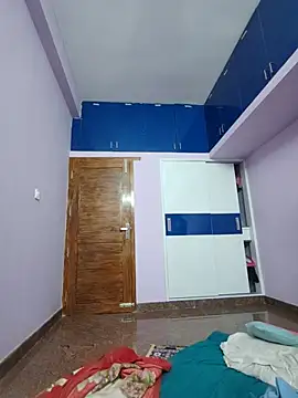 Paramkeerthi Adlı Modelin Canlı XXX Sohbeti