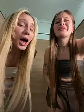 Pink_Kiss Chat XXX in diretta